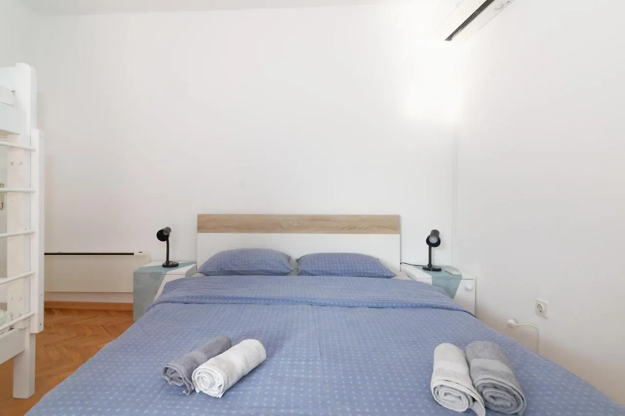 Apartments Jasna 2 Novigrad  Croatia